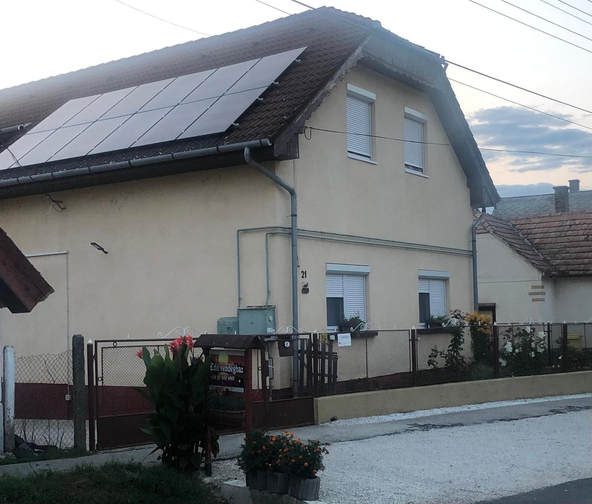 Edit Vendégház Balatonszentgyörgy Balatonszentgyorgy Exterior foto